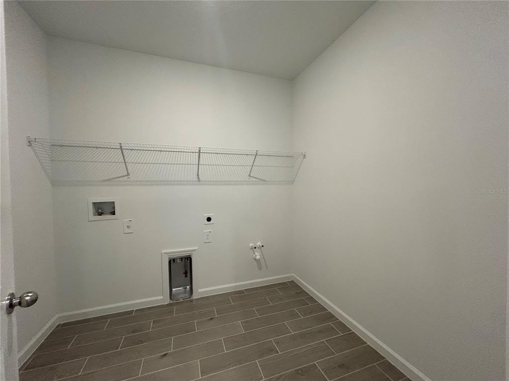 12419 Northwest 139th Court Alachua, FL 32615 - Photo 31 of 38 a view of a small space