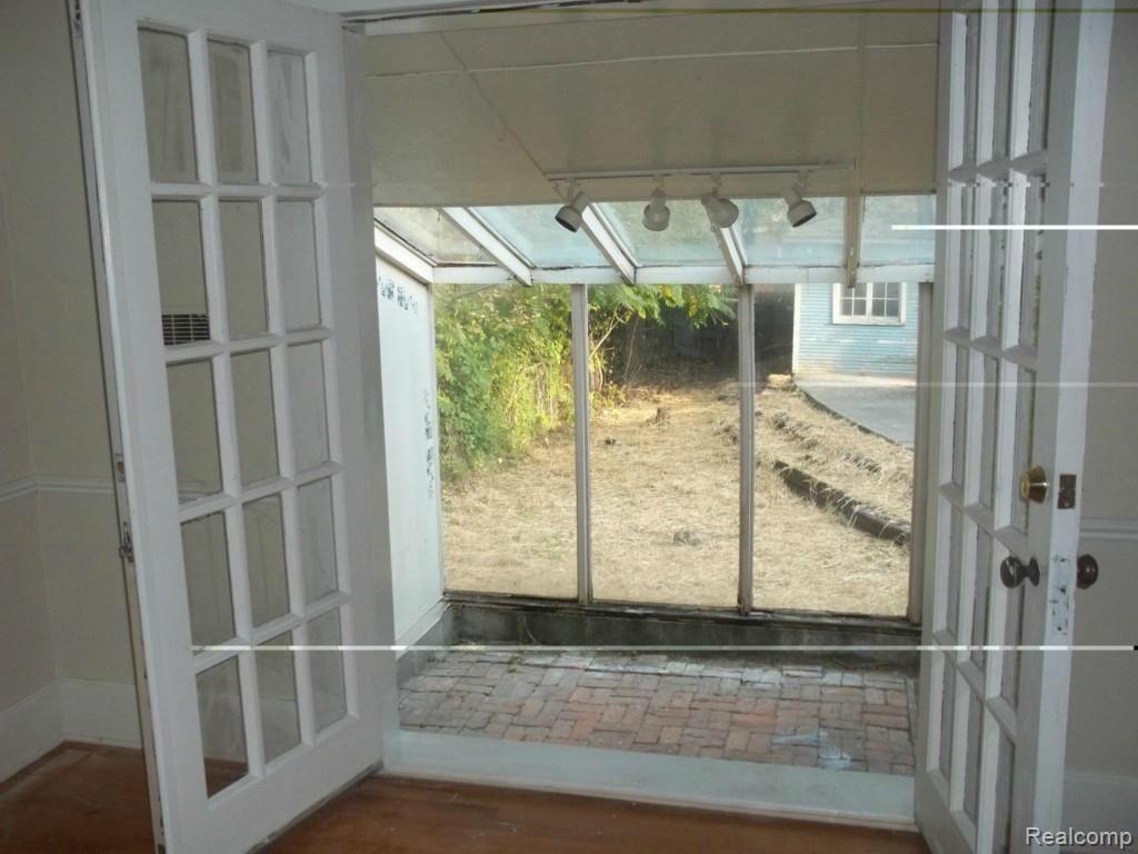 70 Ogemaw Solarium.jpg