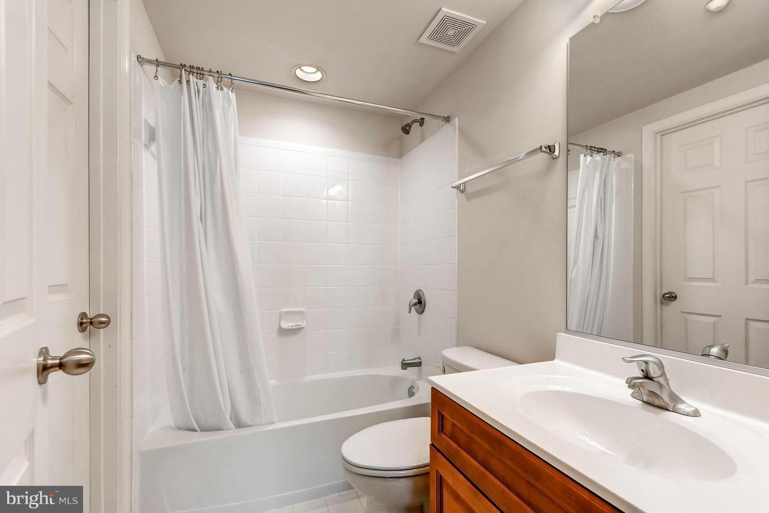3012 Bender Ridge Court Baltimore, MD 21234 - Photo 27 of 30 Basement Full Bath