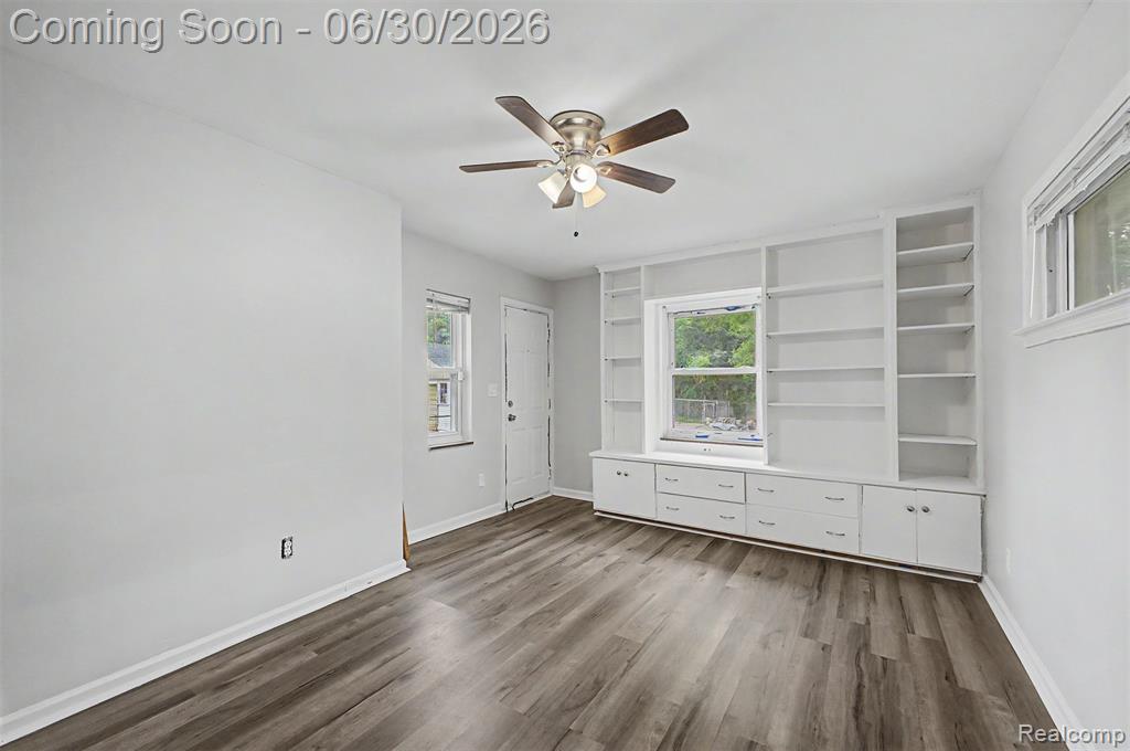 10883 Balfour Road Detroit, MI 48224 - Photo 8 of 30