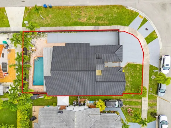 $4,800 | 803 Northwest 133rd Court, Unit 803, Miami, FL 33182