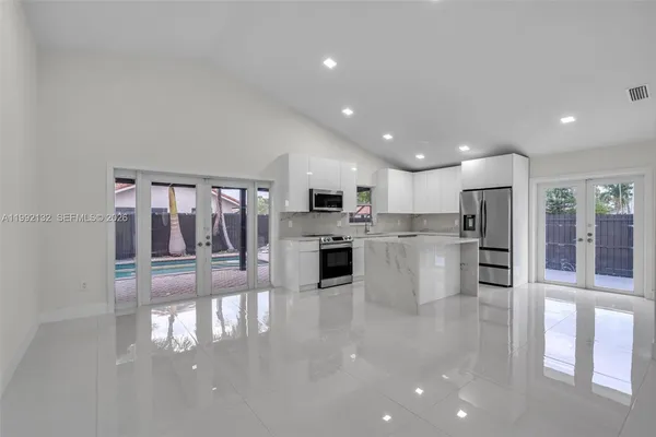 $4,800 | 803 Northwest 133rd Court, Unit 803, Miami, FL 33182