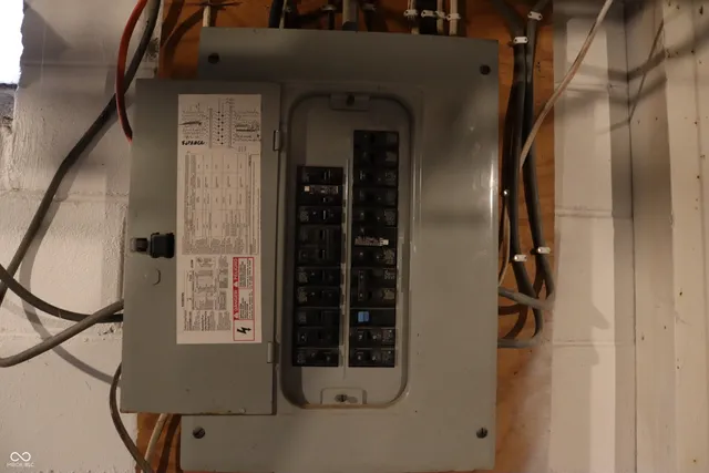 $170,000 | 304 North Oak Street, Crawfordsville, IN 47933