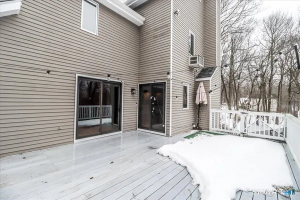 $629,900 | 8 Pebble Lane, New Milford, CT 06776