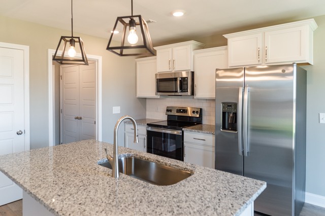 181 Cherry Road Clarksville, TN 37042 - Photo 7 of 12 Gallery Image 7