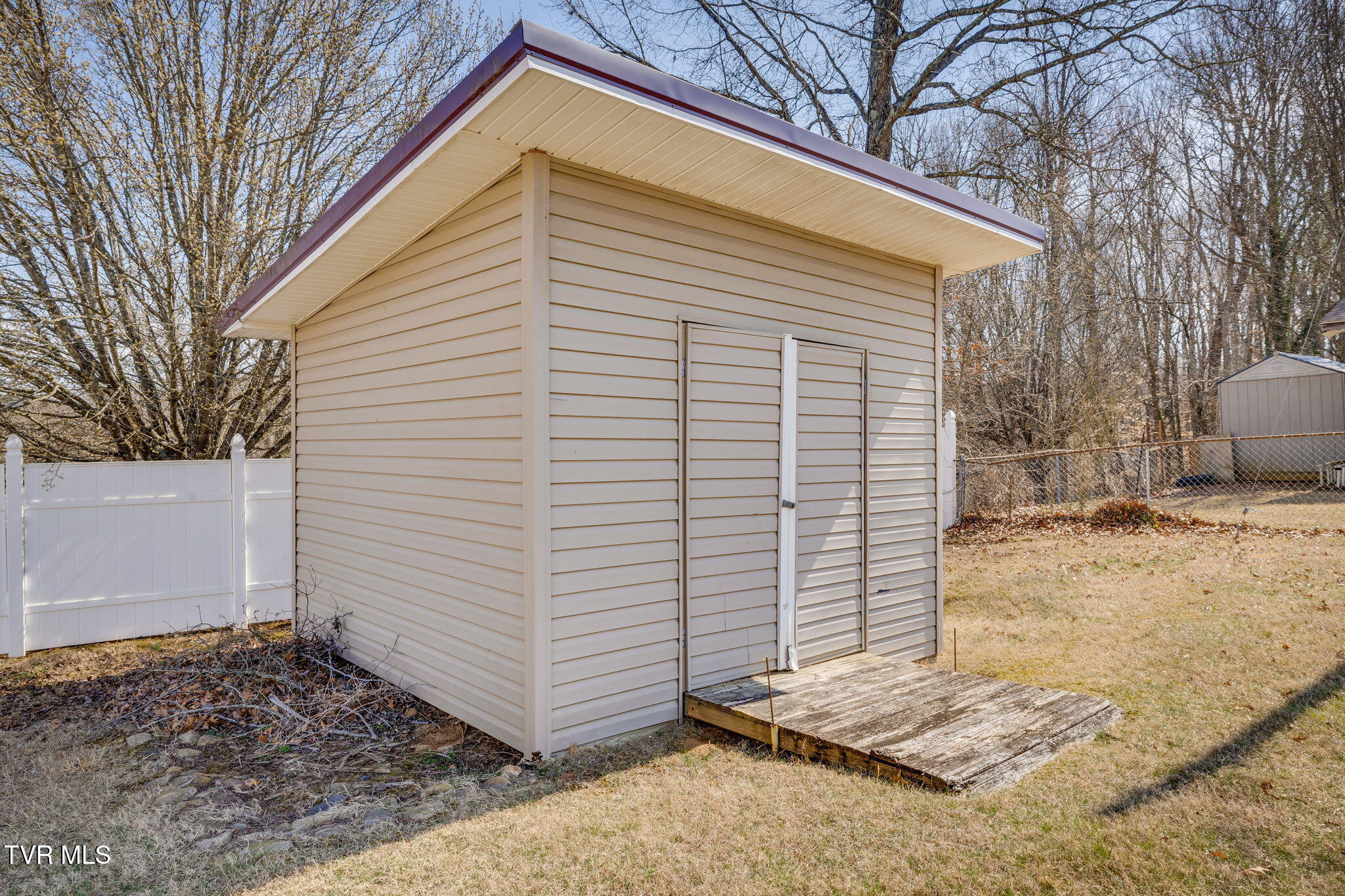 145 Morgan Lane Fall Branch, TN 37656 - Photo 25 of 29 035