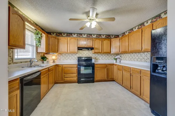 $285,000 | 145 Morgan Lane, Fall Branch, TN 37656