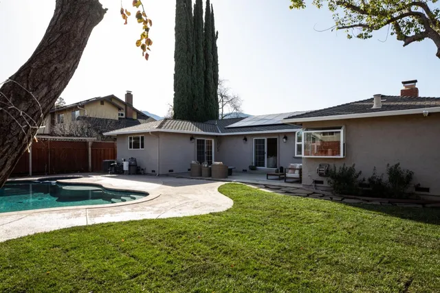 $2,499,000 | 6812 Lazy River Way, San Jose, CA 95120