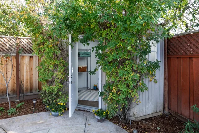 $2,499,000 | 6812 Lazy River Way, San Jose, CA 95120