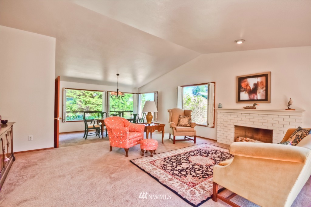 9400 High Street Edmonds, WA 98020 - Photo 12 of 25 Gallery Image 12