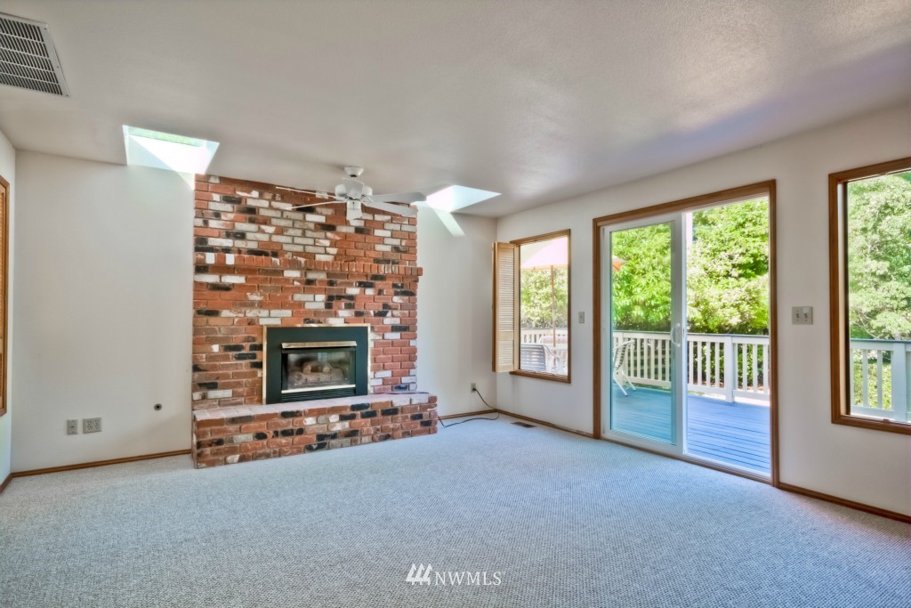 9400 High Street Edmonds, WA 98020 - Photo 17 of 25 Gallery Image 17