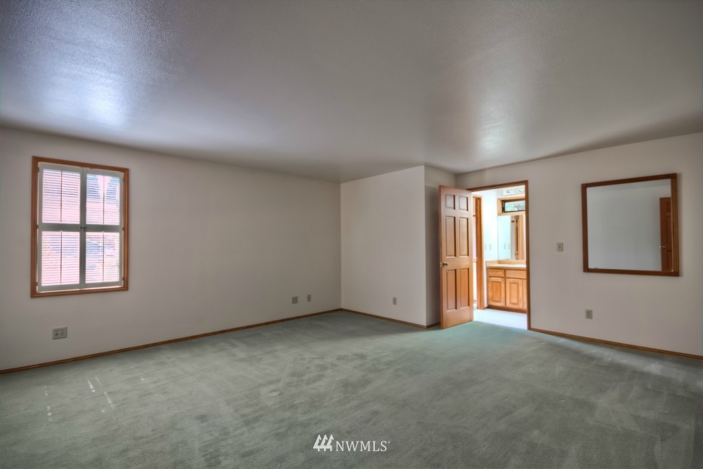 9400 High Street Edmonds, WA 98020 - Photo 21 of 25 Gallery Image 21