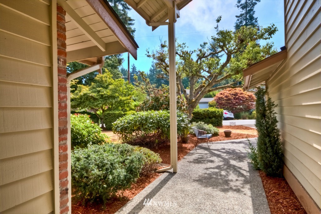 9400 High Street Edmonds, WA 98020 - Photo 8 of 25 Gallery Image 8