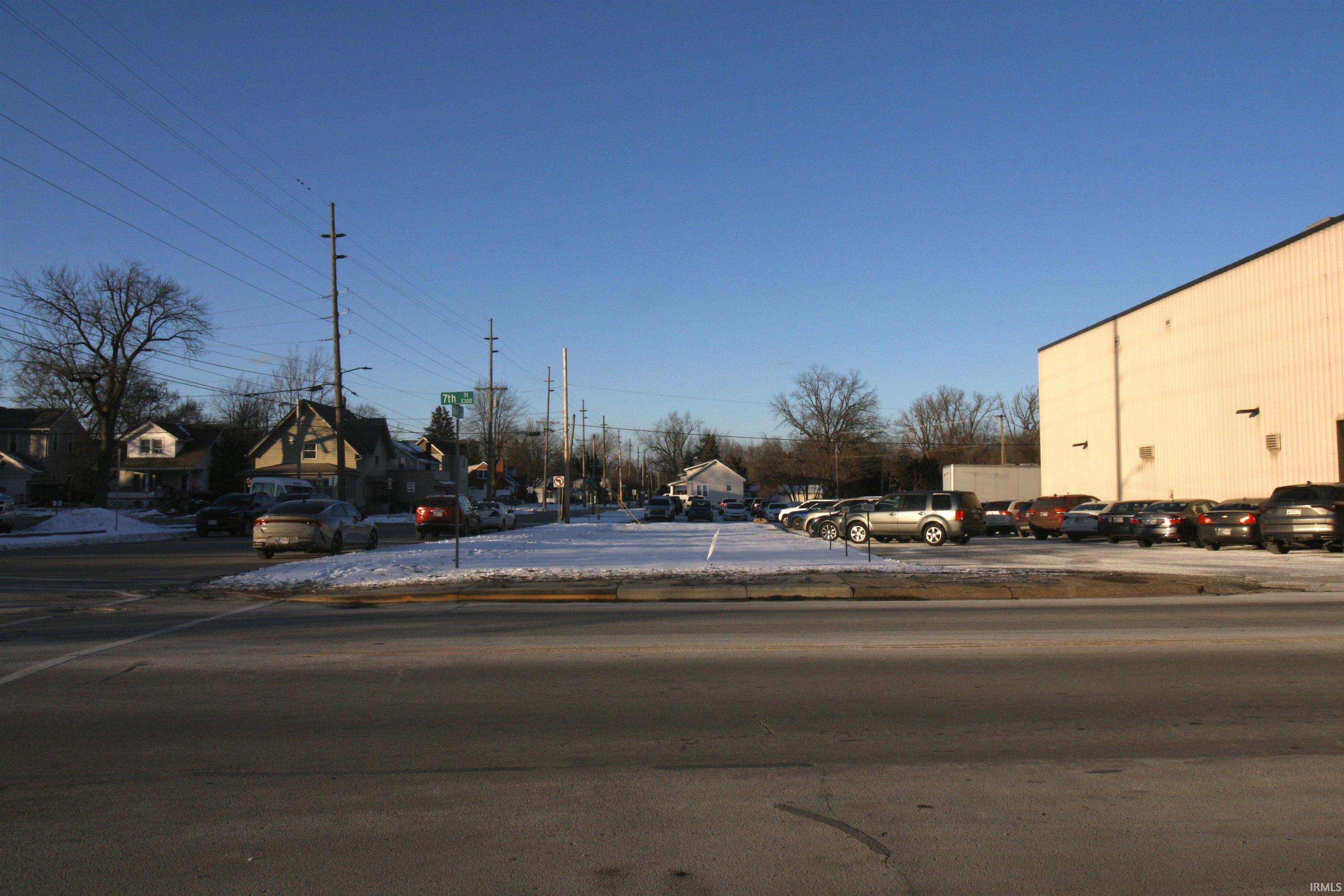 300 East 7th Street Auburn, IN 46706 - Photo 1 of 4
