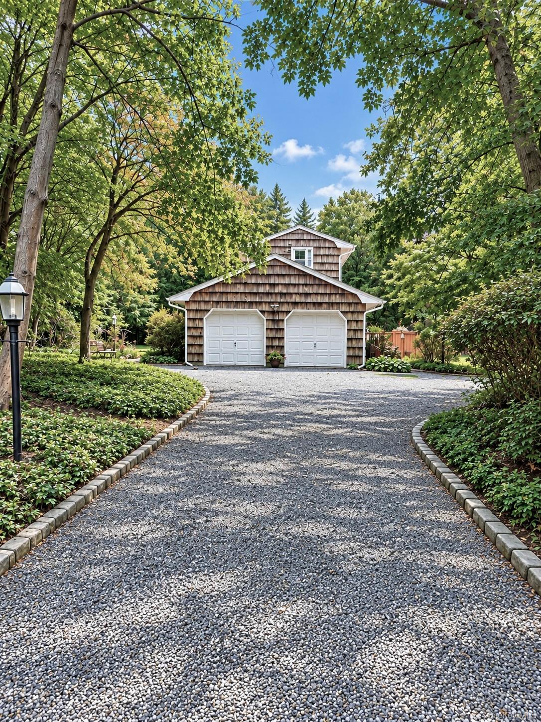3 Gate Road Head of the Harbor, NY 11780 - Photo 2 of 3 Driveway and Side View