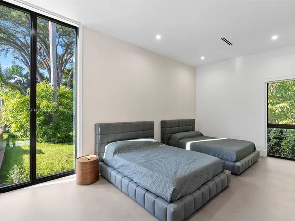 $50,000 | 871 Northeast 83rd Street, Miami, FL 33138