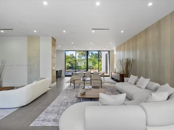 $50,000 | 871 Northeast 83rd Street, Miami, FL 33138