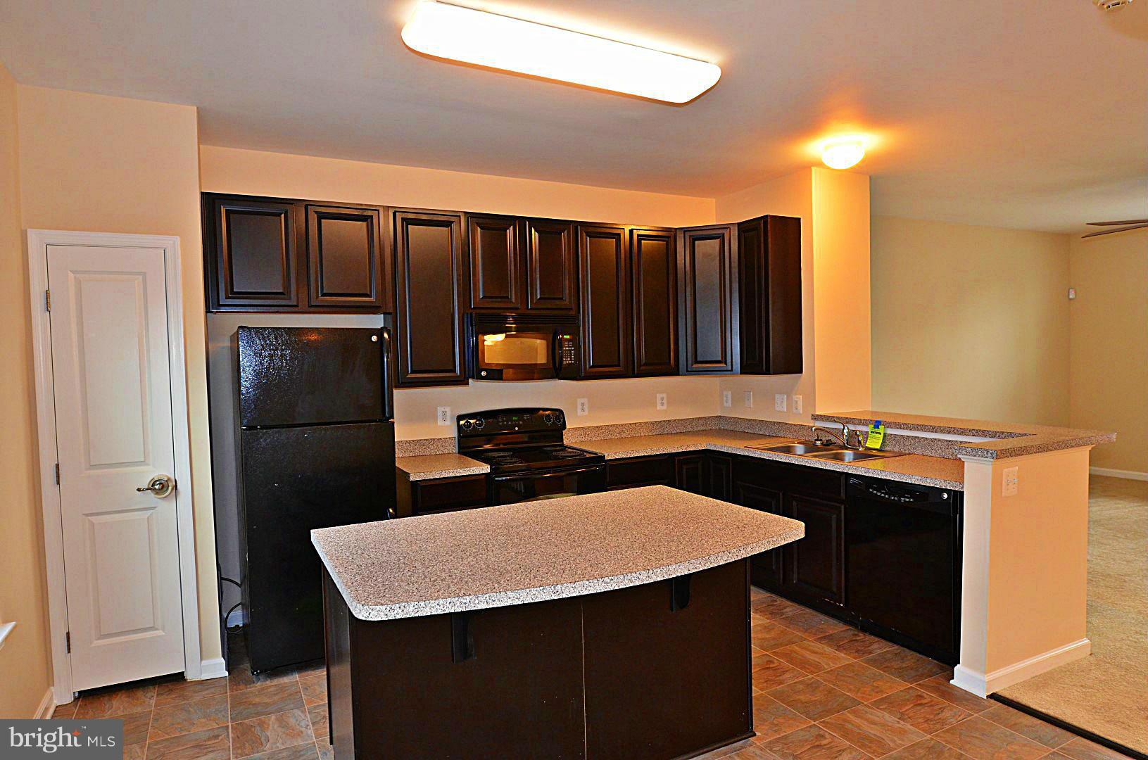 105 Alba Road Fredericksburg, VA 22405 - Photo 4 of 17 Kitchen