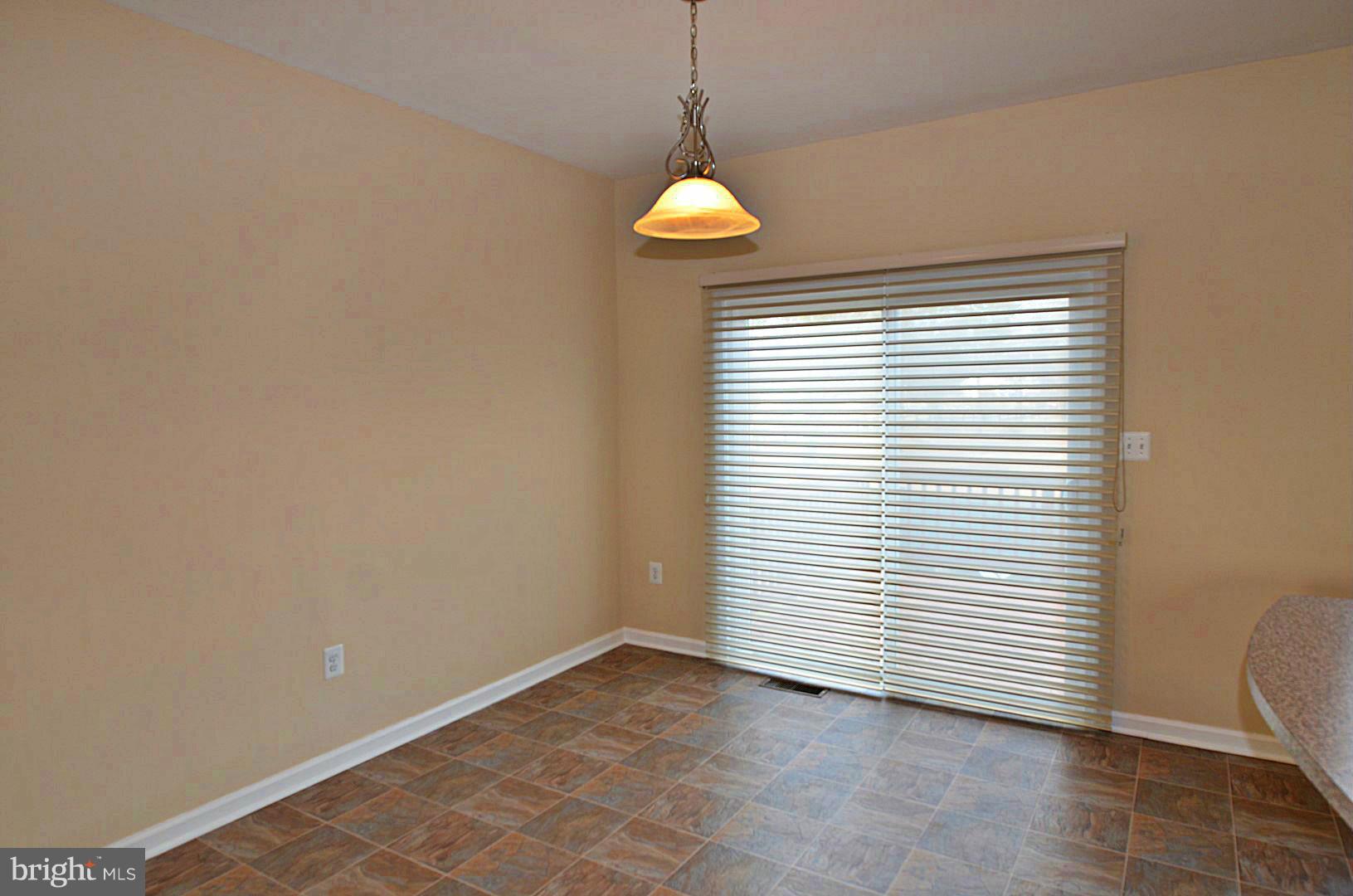 105 Alba Road Fredericksburg, VA 22405 - Photo 5 of 17 Dining Room