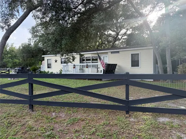 $179,900 | 40235 Overlook Drive, Eustis, FL 32736