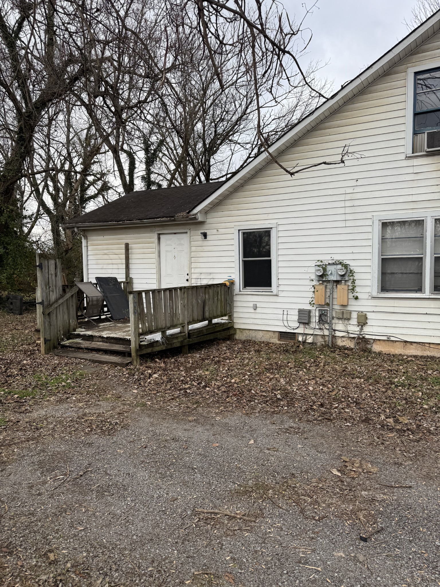 909 Smith Street Murfreesboro, TN 37129 - Photo 2 of 13