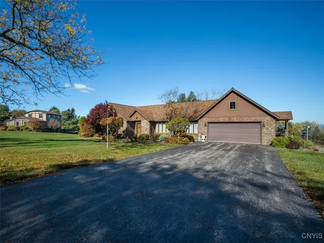 $529,900 | 462 Foxwood Terrace, Oneida, NY 13421