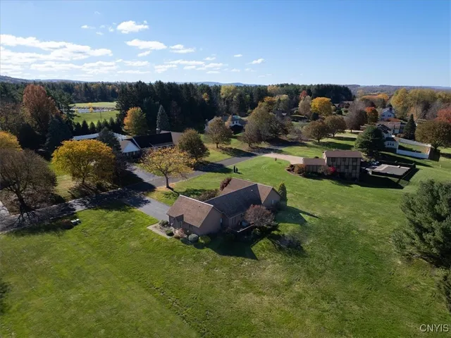 $529,900 | 462 Foxwood Terrace, Oneida, NY 13421