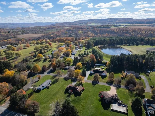 $529,900 | 462 Foxwood Terrace, Oneida, NY 13421