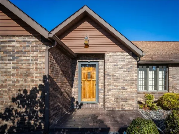 $495,000 | 462 Foxwood Terrace, Oneida, NY 13421