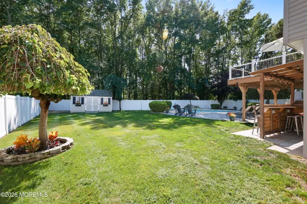 $700,000 | 47 Croman Court, Hazlet, NJ 07730