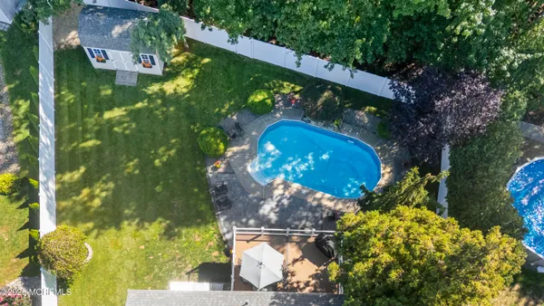 $700,000 | 47 Croman Court, Hazlet, NJ 07730