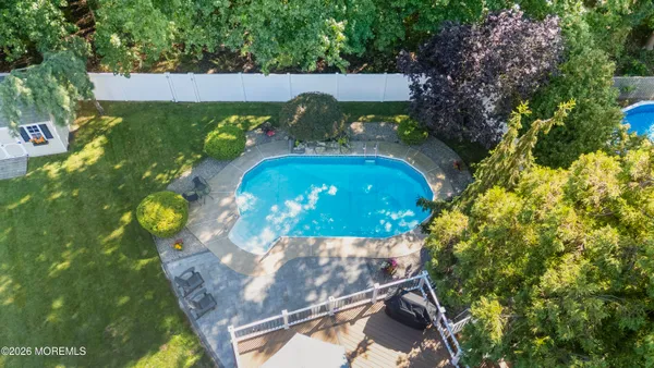 $700,000 | 47 Croman Court, Hazlet, NJ 07730