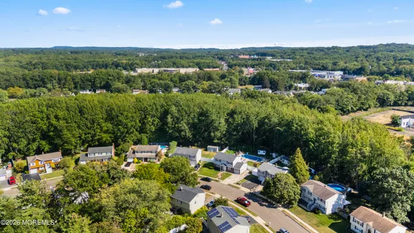 $700,000 | 47 Croman Court, Hazlet, NJ 07730