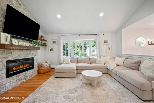 $700,000 | 47 Croman Court, Hazlet, NJ 07730