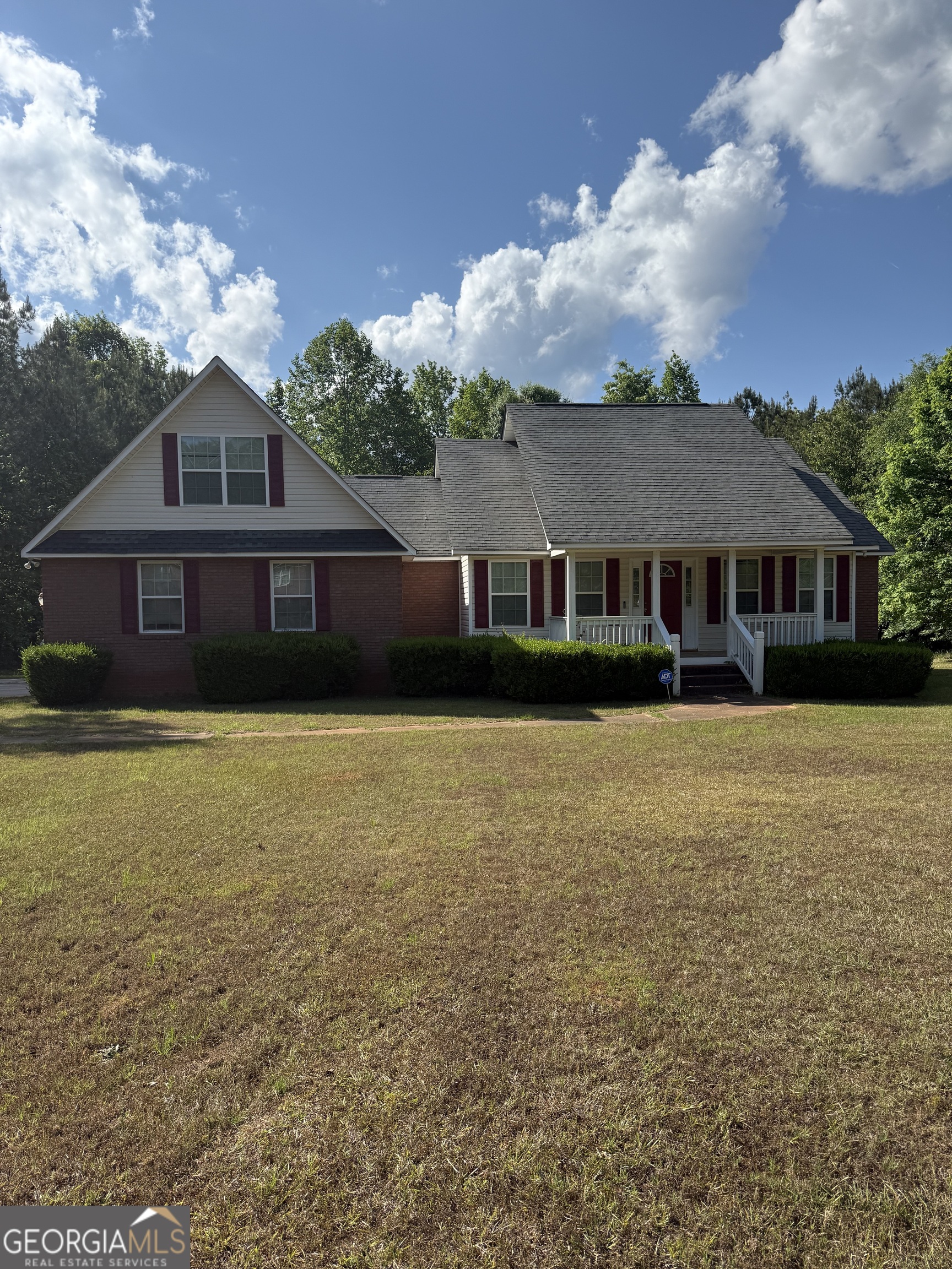 105 Nealys Way Haddock, GA 31033 - Photo 2 of 16