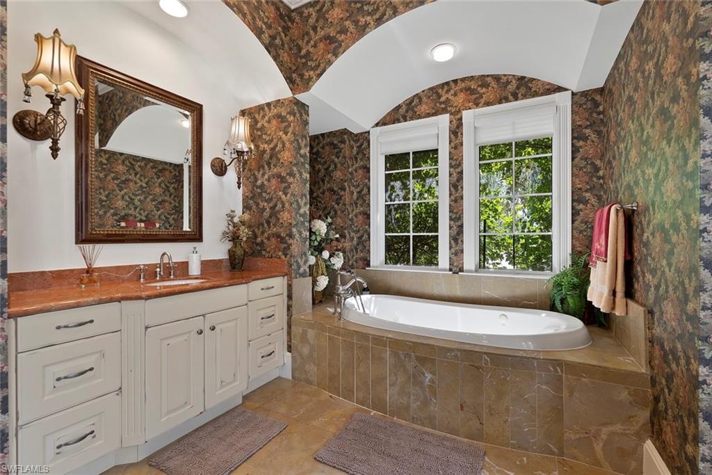 611 18th Avenue South Naples, FL 34102 - Photo 32 of 44