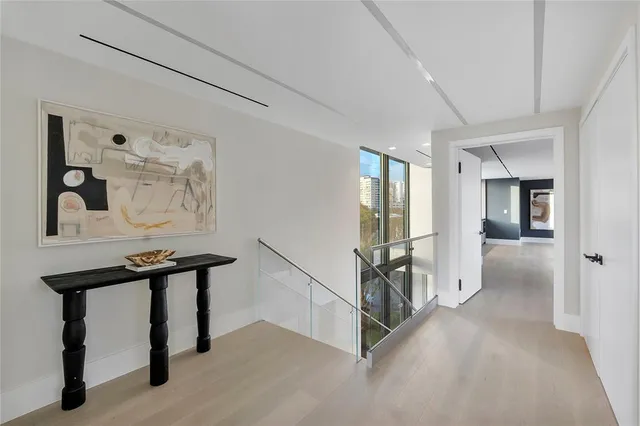 $16,110,000 | 2880 Northeast 28th Street, Fort Lauderdale, FL 33306