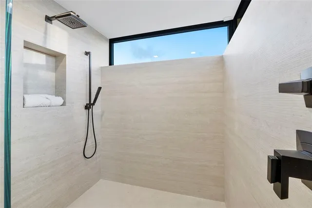 $16,110,000 | 2880 Northeast 28th Street, Fort Lauderdale, FL 33306