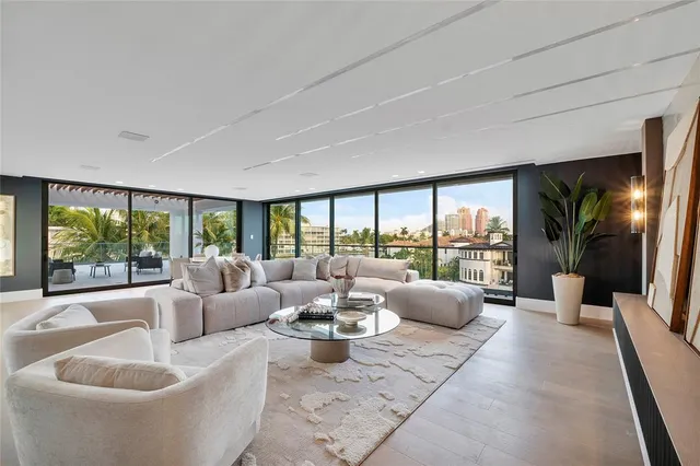 $16,110,000 | 2880 Northeast 28th Street, Fort Lauderdale, FL 33306