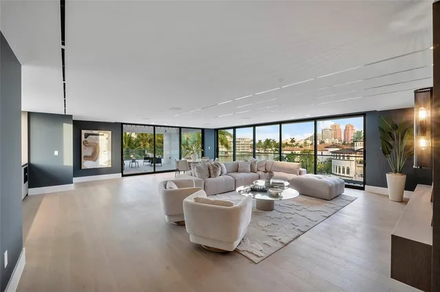 $16,110,000 | 2880 Northeast 28th Street, Fort Lauderdale, FL 33306