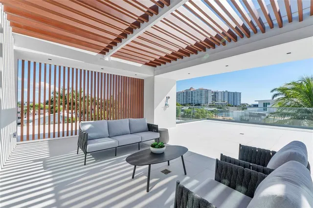 $16,110,000 | 2880 Northeast 28th Street, Fort Lauderdale, FL 33306