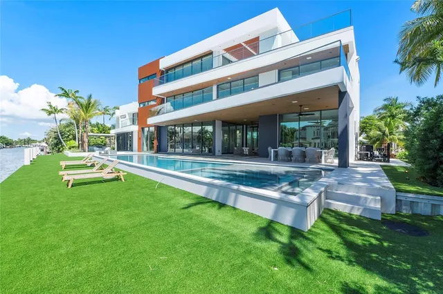 $16,110,000 | 2880 Northeast 28th Street, Fort Lauderdale, FL 33306