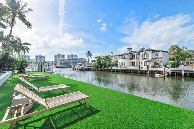 $16,110,000 | 2880 Northeast 28th Street, Fort Lauderdale, FL 33306