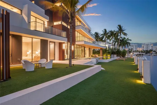 $16,110,000 | 2880 Northeast 28th Street, Fort Lauderdale, FL 33306