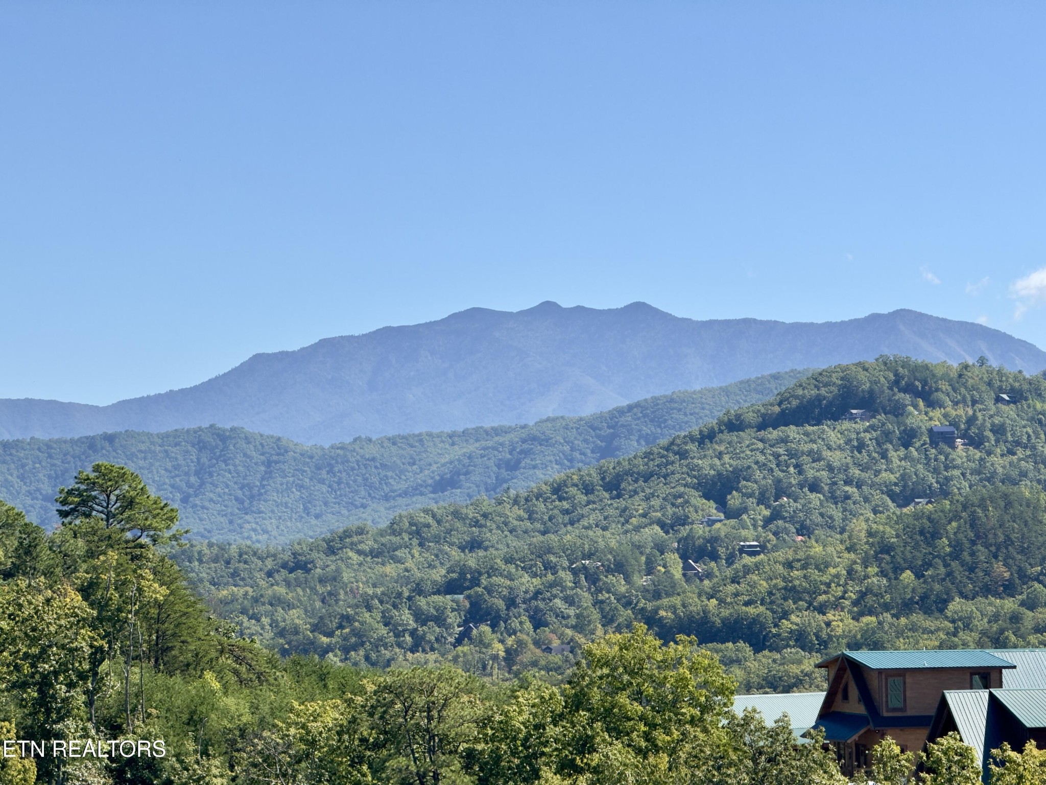 2412 Mountain Ridge Way Sevierville, TN 37862 - Photo 36 of 52 Gallery Image 36