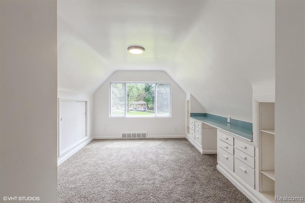 4411 Lapeer Road Burton, MI 48509 - Photo 7 of 15