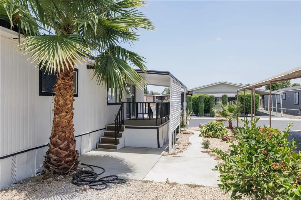 3700 Buchanan Street, Unit 58 Riverside, CA 92503 - Photo 9 of 37