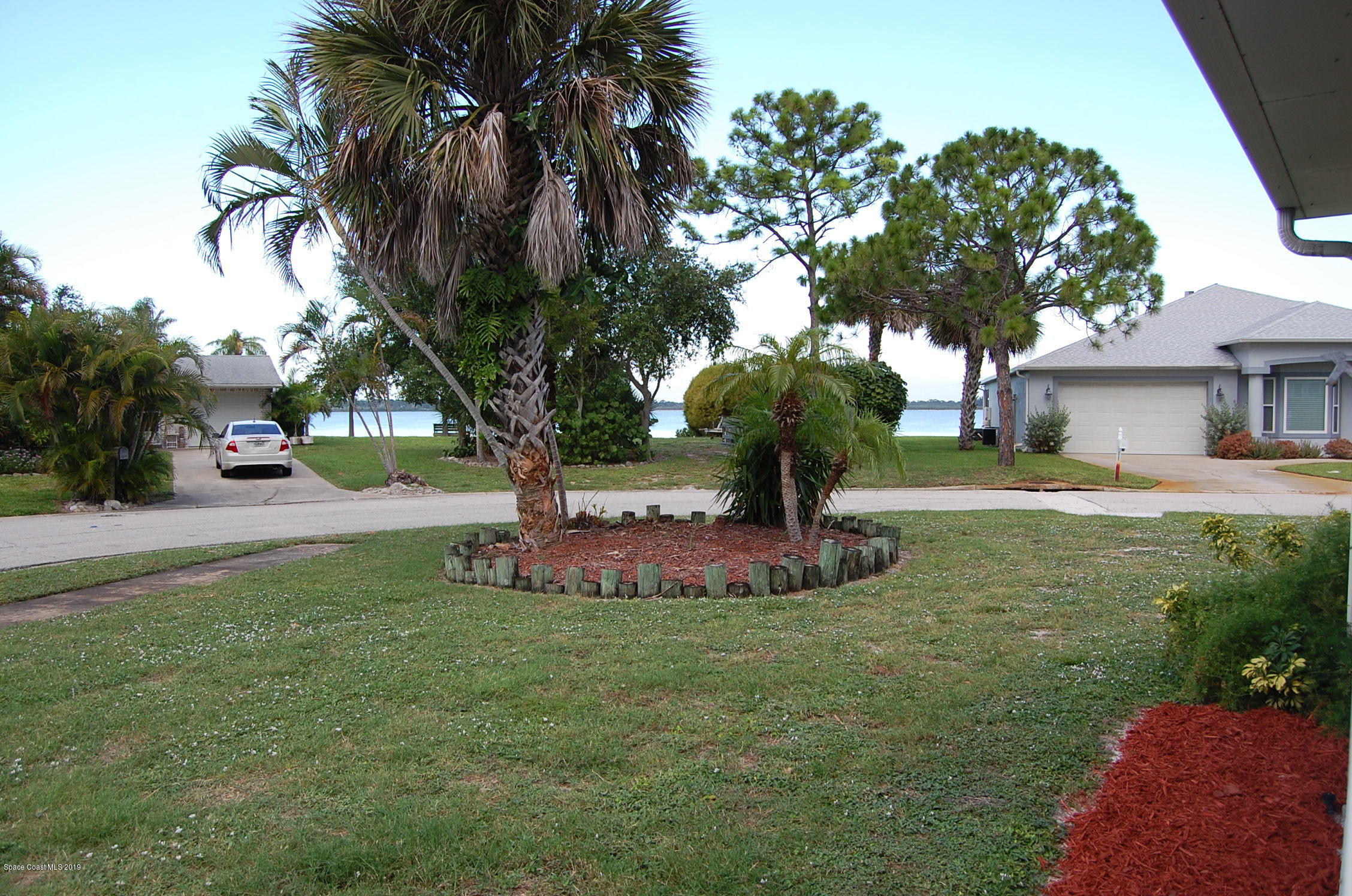 1770 Via Roma Merritt Island, FL 32952 - Photo 4 of 38 DSC_0008