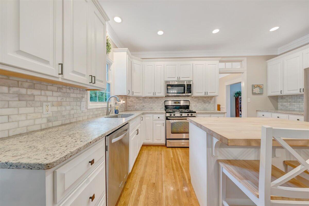 1915 Millbridge Road Salem, VA 24153 - Photo 21 of 84 Kitchen