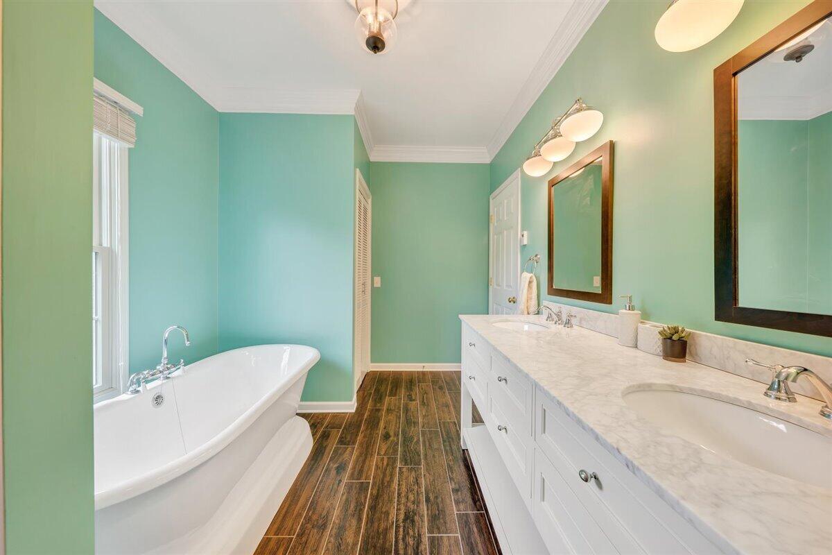 1915 Millbridge Road Salem, VA 24153 - Photo 32 of 84 Primary Bath Entry Level